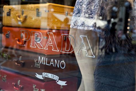 prada cerca lavoro|prada offerta di lavoro.